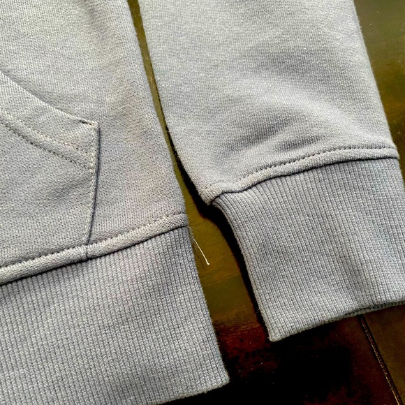 United Color of Benetton Boys Long Sleeve Sweatshirt with Zipper Size XL(10-11) - Picture 6 of 8